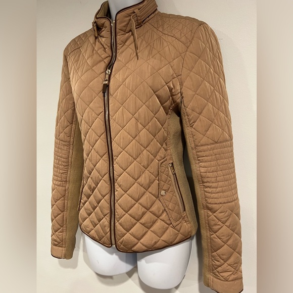 ZARA quilted beige classy coat/ Jacket - Picture 5 of 16